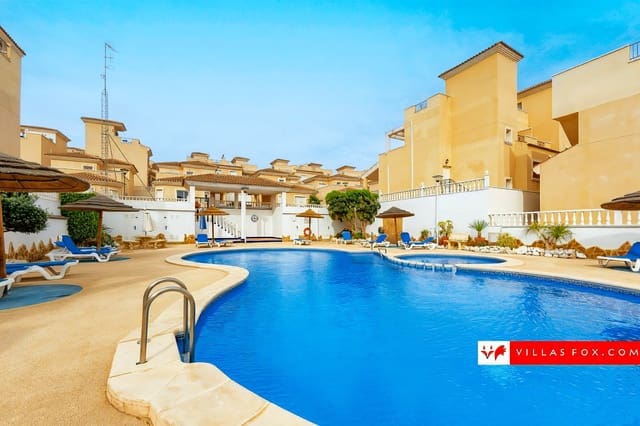 Chalet de 3 habitaciones en San Miguel de Salinas en venta con piscina garaje - 260.000 € (Ref: 9843985)