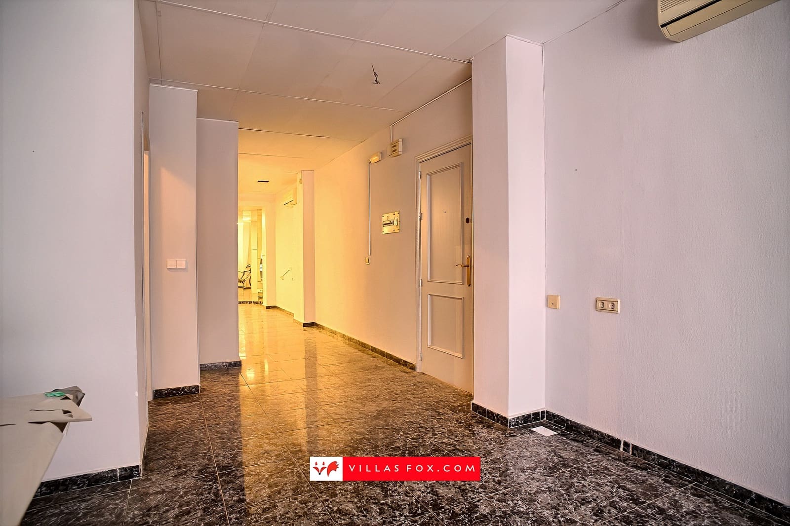 Local Commercial à vendre à San Miguel de Salinas - 120 000 € (Ref: 9858701)