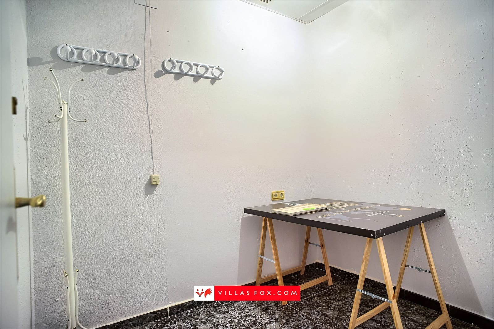 Local Commercial à vendre à San Miguel de Salinas - 120 000 € (Ref: 9858701)