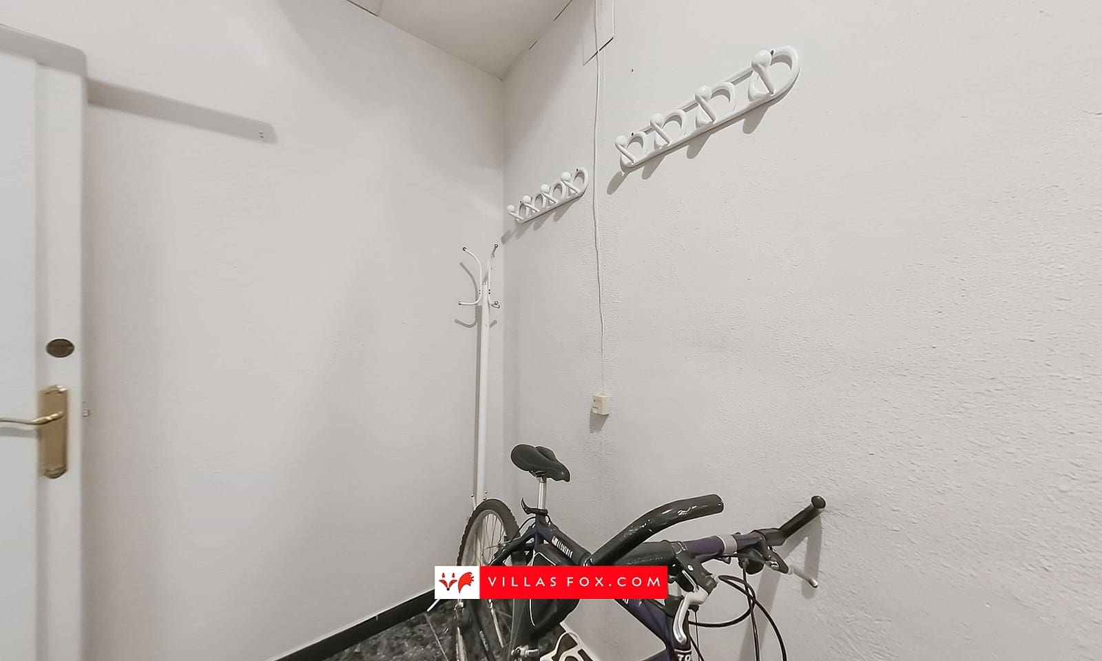 Kommersiell til salgs i San Miguel de Salinas - € 120 000 (Ref: 9858701)