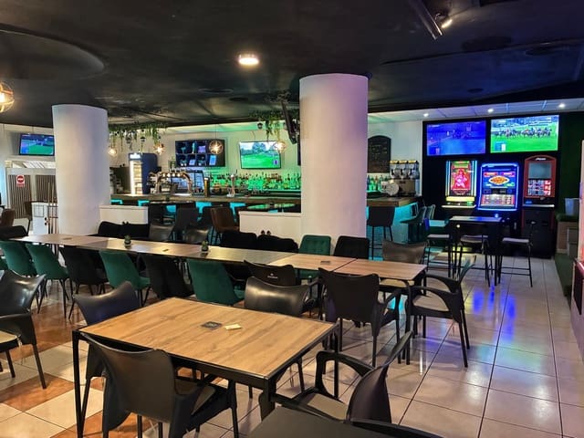 Restaurante/Bar para venda em San Miguel de Salinas - 69 000 € (Ref: 9877474)