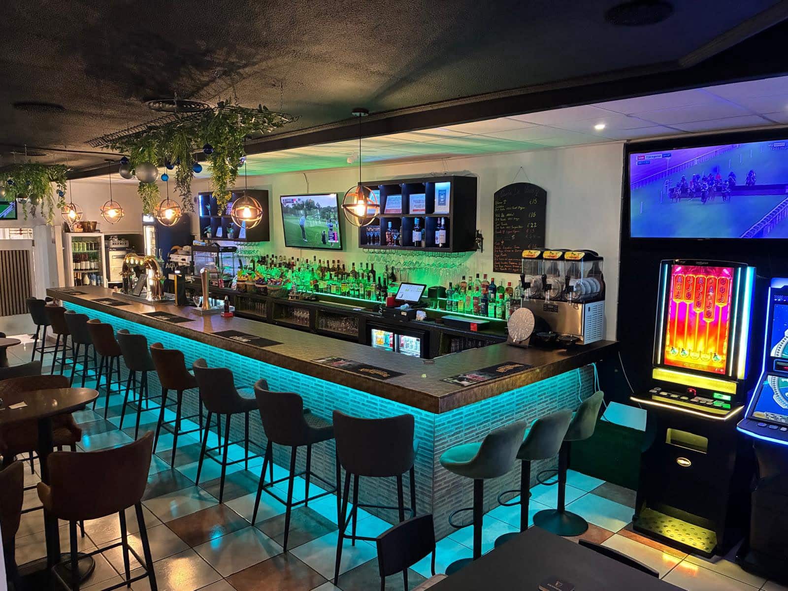Restaurant/Bar à vendre à San Miguel de Salinas - 69 000 € (Ref: 9877474)