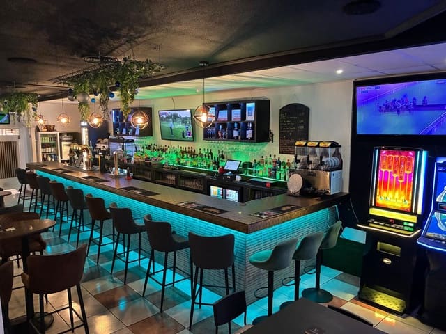 Restaurante/Bar para venda em San Miguel de Salinas - 69 000 € (Ref: 9877474)