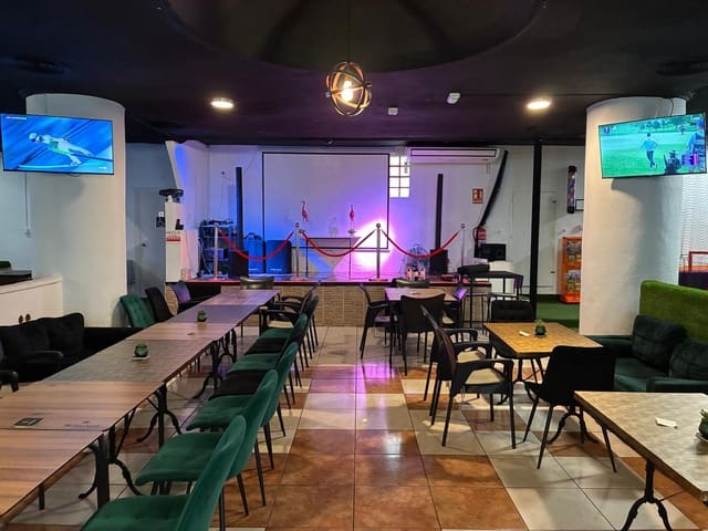 Restaurante/Bar para venda em San Miguel de Salinas - 69 000 € (Ref: 9877474)