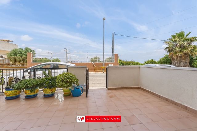 2 slaapkamer Appartement te koop in San Miguel de Salinas met zwembad garage - € 122.500 (Ref: 9889310)