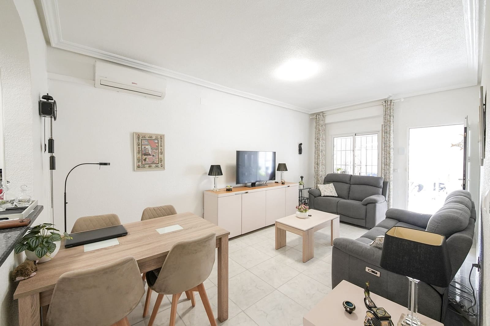 2 soveværelse Byhus til salg i San Miguel de Salinas - € 145.000 (Ref: 9916266)