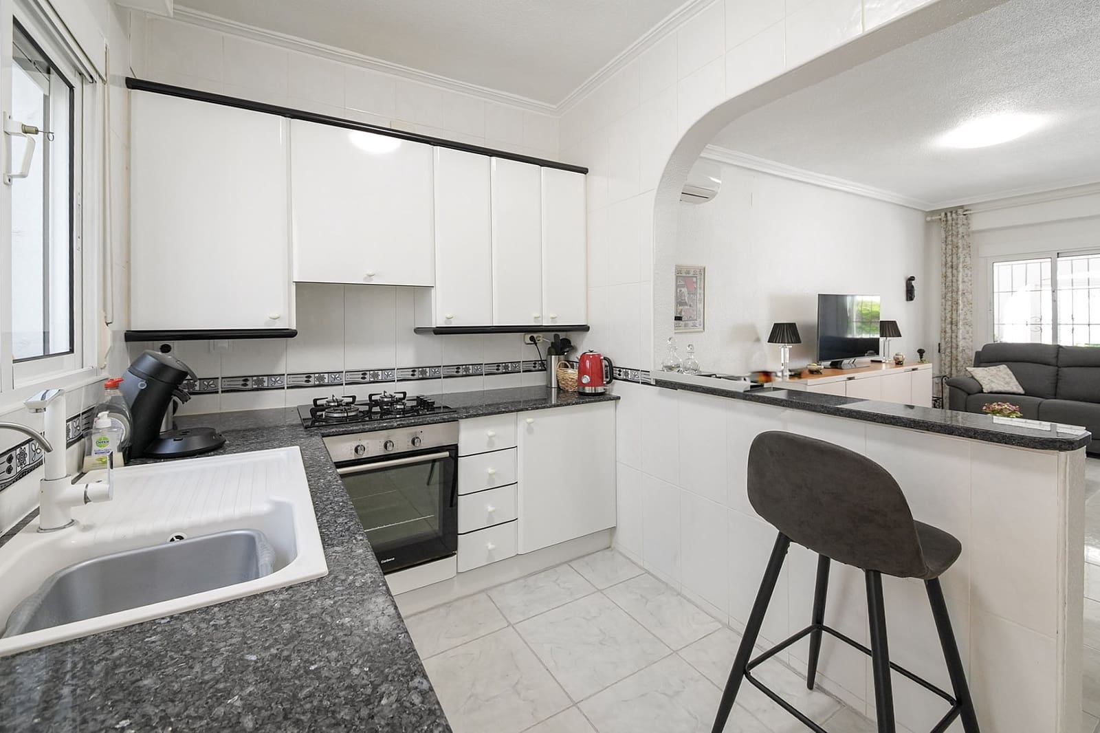 2 soveværelse Byhus til salg i San Miguel de Salinas - € 145.000 (Ref: 9916266)