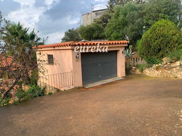 3 bedroom Villa for sale in Palau-saverdera with pool garage - € 590,000 (Ref: 9231506)