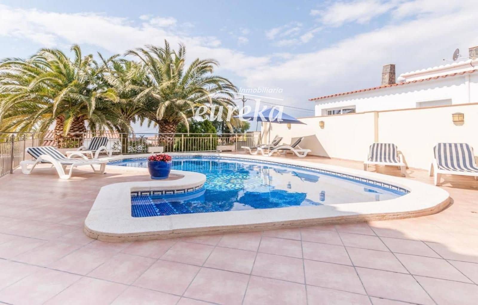 5 soveværelse Villa til salg i El Mas Fumats med swimmingpool garage - € 749.000 (Ref: 9231512)