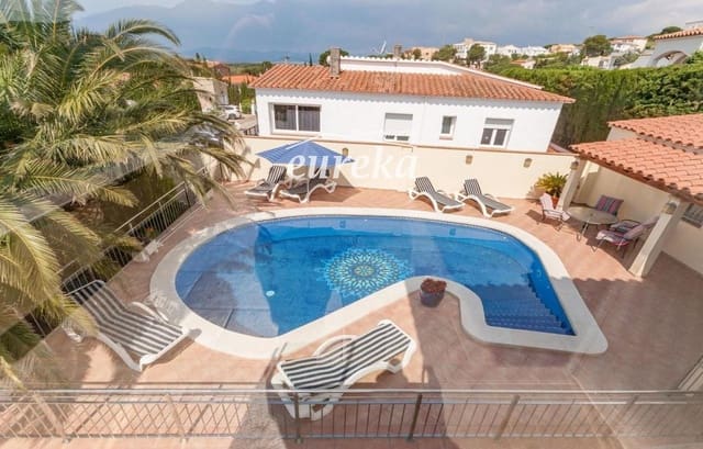 5 soverom Villa til salgs i El Mas Fumats, Roses med svømmebasseng garasje - € 749 000 (Ref: 9231512)