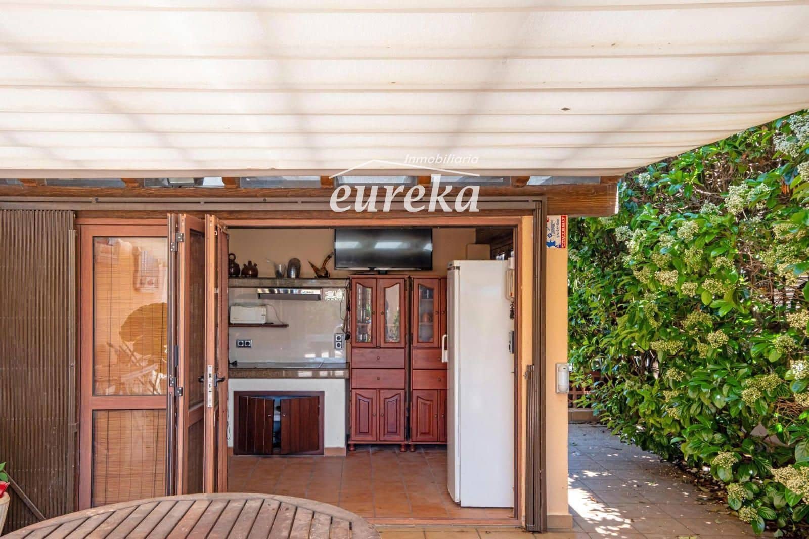 5 slaapkamer Villa te koop in Empuriabrava met zwembad garage - € 470.000 (Ref: 9231515)