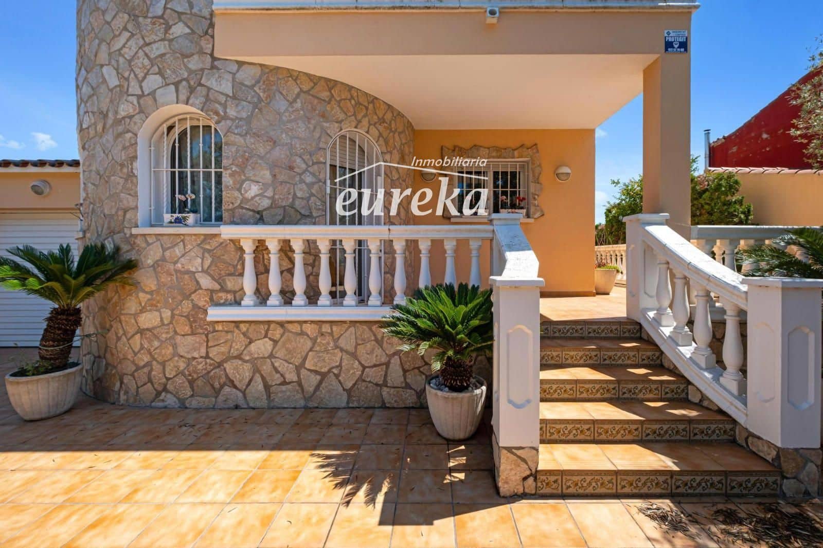 5 slaapkamer Villa te koop in Empuriabrava met zwembad garage - € 470.000 (Ref: 9231515)