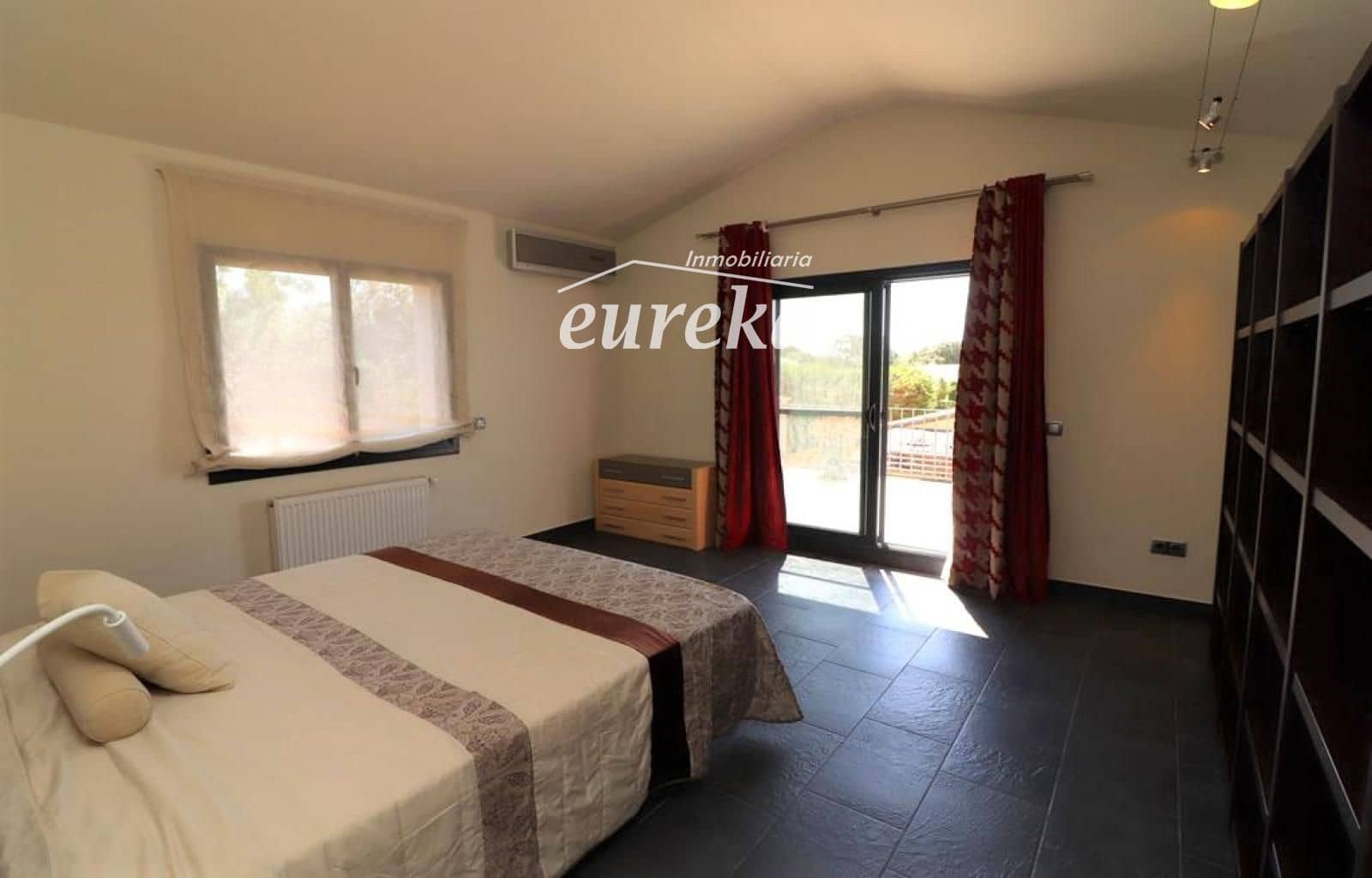 4 soveværelse Villa til salg i Peralada med swimmingpool garage - € 950.000 (Ref: 9231516)