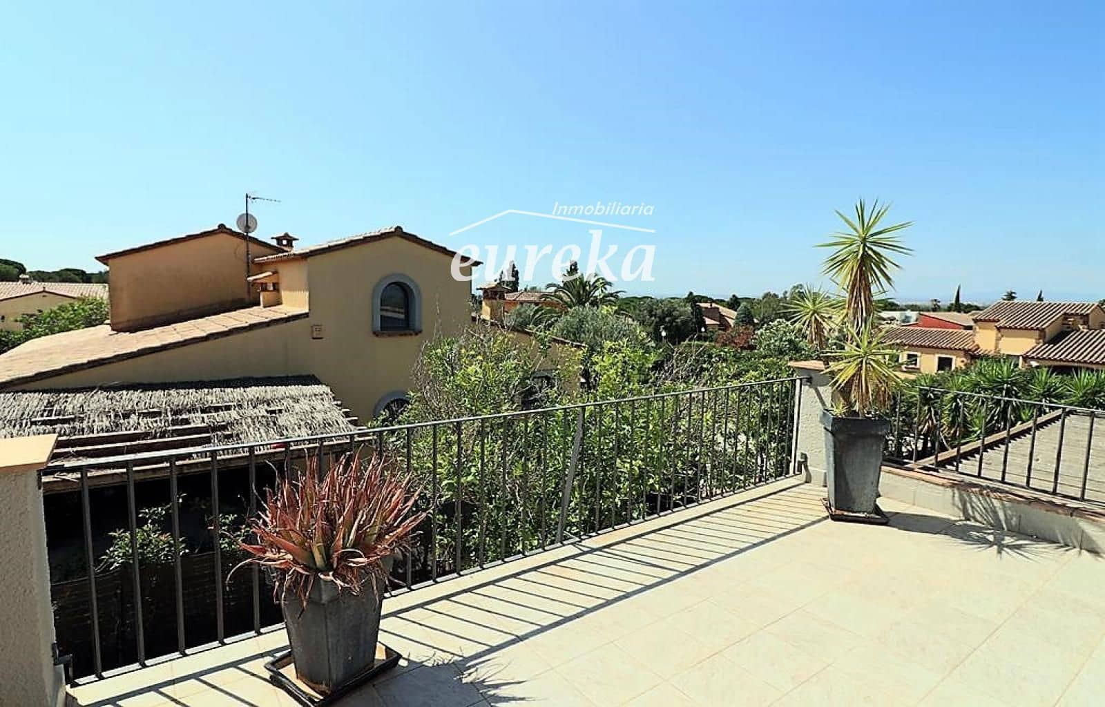 4 soveværelse Villa til salg i Peralada med swimmingpool garage - € 950.000 (Ref: 9231516)