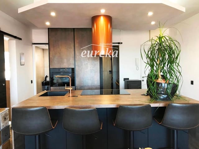 2 soverom Penthouse til salgs i Roses - € 275 000 (Ref: 9231521)