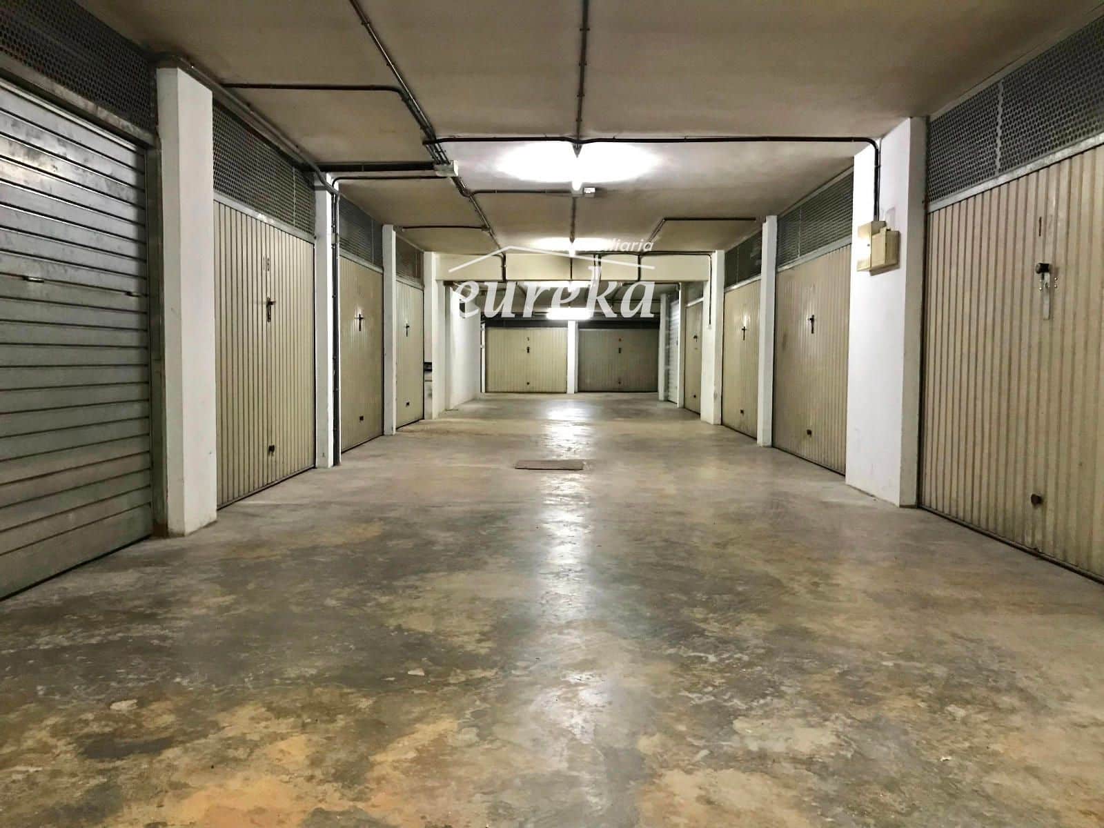 Garage til salg i Roses - € 45.000 (Ref: 9231522)