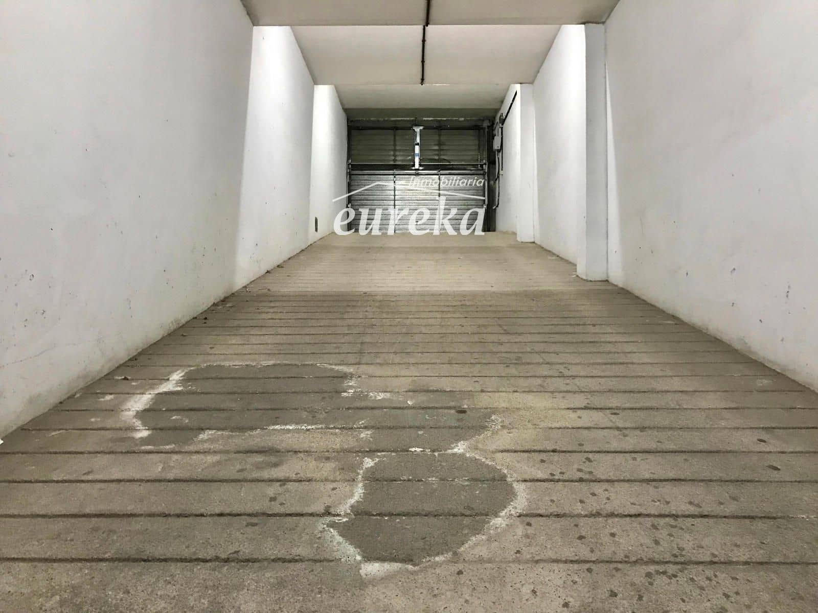 Garage til salg i Roses - € 45.000 (Ref: 9231522)