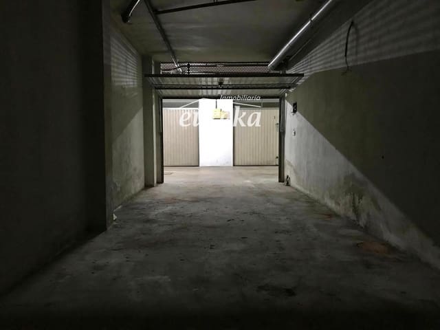 Garage til salg i Roses - € 45.000 (Ref: 9231522)