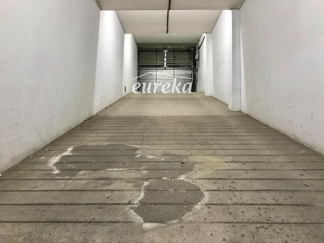 Garage til salg i Roses - € 45.000 (Ref: 9231522)