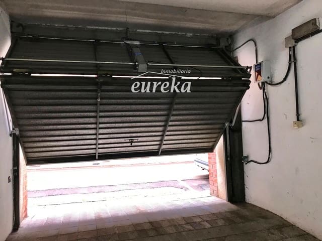 Garage til salg i Roses - € 45.000 (Ref: 9231522)