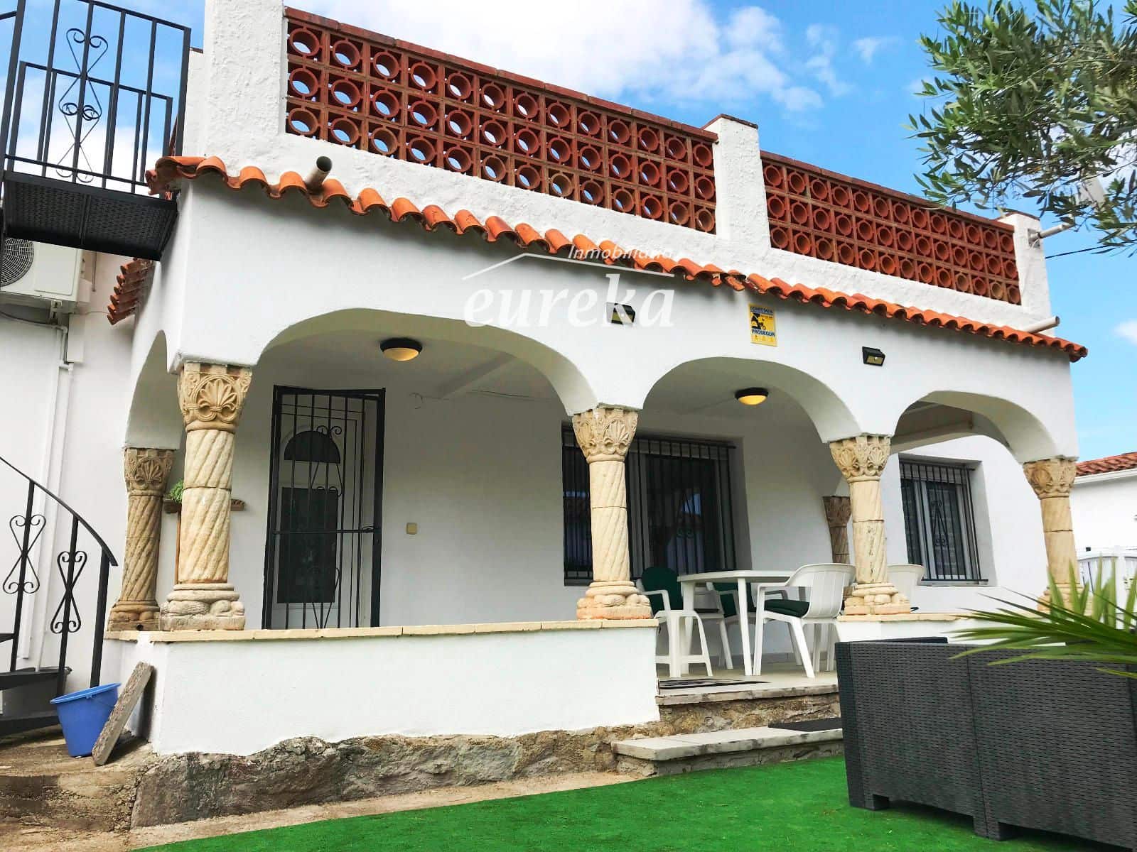 2 sovrum Villa till salu i Roses med pool garage - 349 000 € (Ref: 9231523)