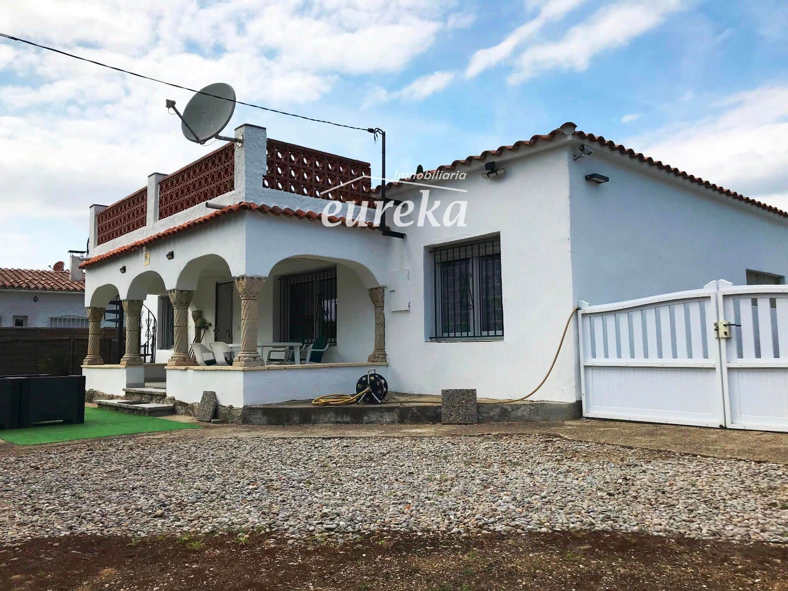 2 sovrum Villa till salu i Roses med pool garage - 349 000 € (Ref: 9231523)