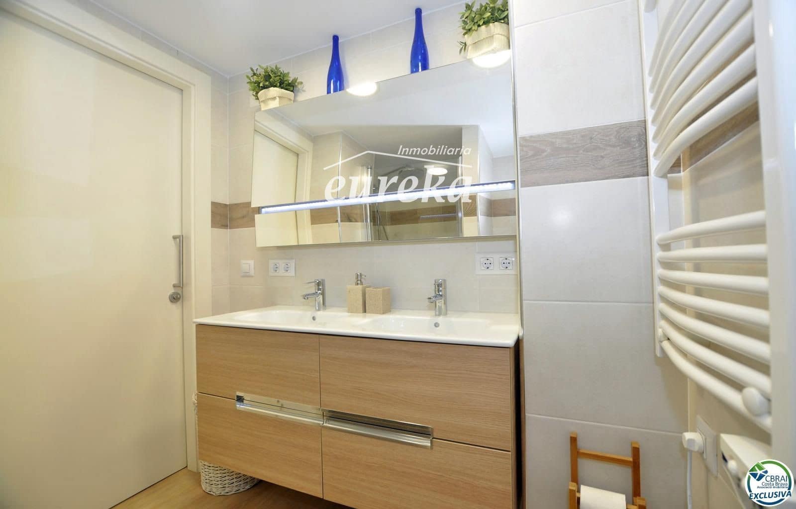 2 soveværelse Lejlighed til salg i Roses med garage - € 385.000 (Ref: 9231529)