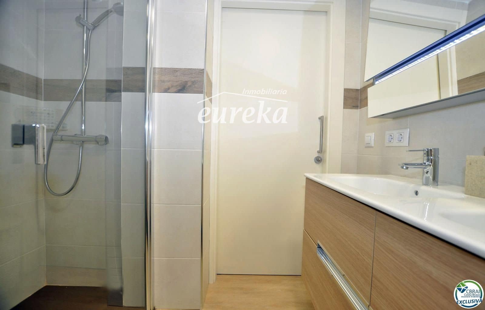 2 soveværelse Lejlighed til salg i Roses med garage - € 385.000 (Ref: 9231529)