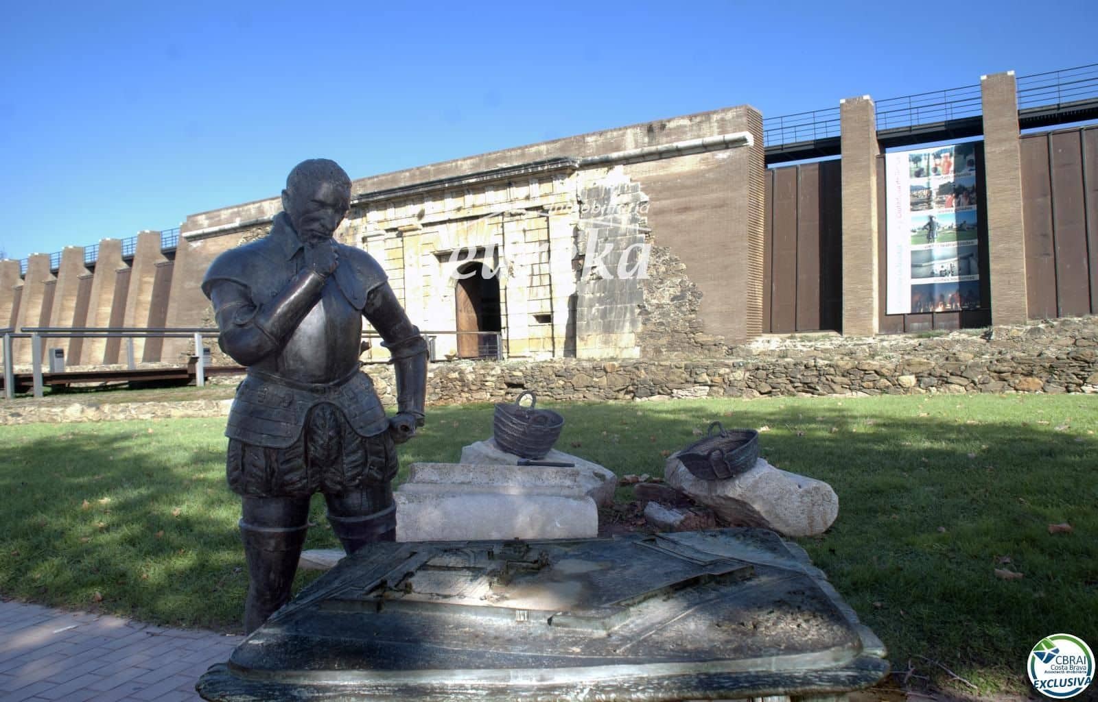 2 soveværelse Lejlighed til salg i Roses med garage - € 385.000 (Ref: 9231529)