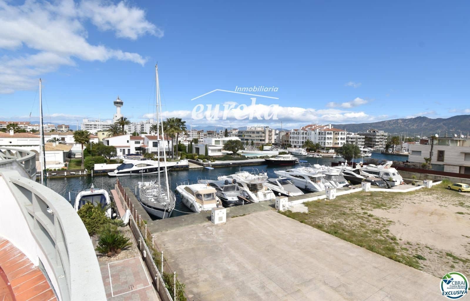 11 soveværelse Restaurant/Bar til salg i Empuriabrava med garage - € 4.860.000 (Ref: 9249067)