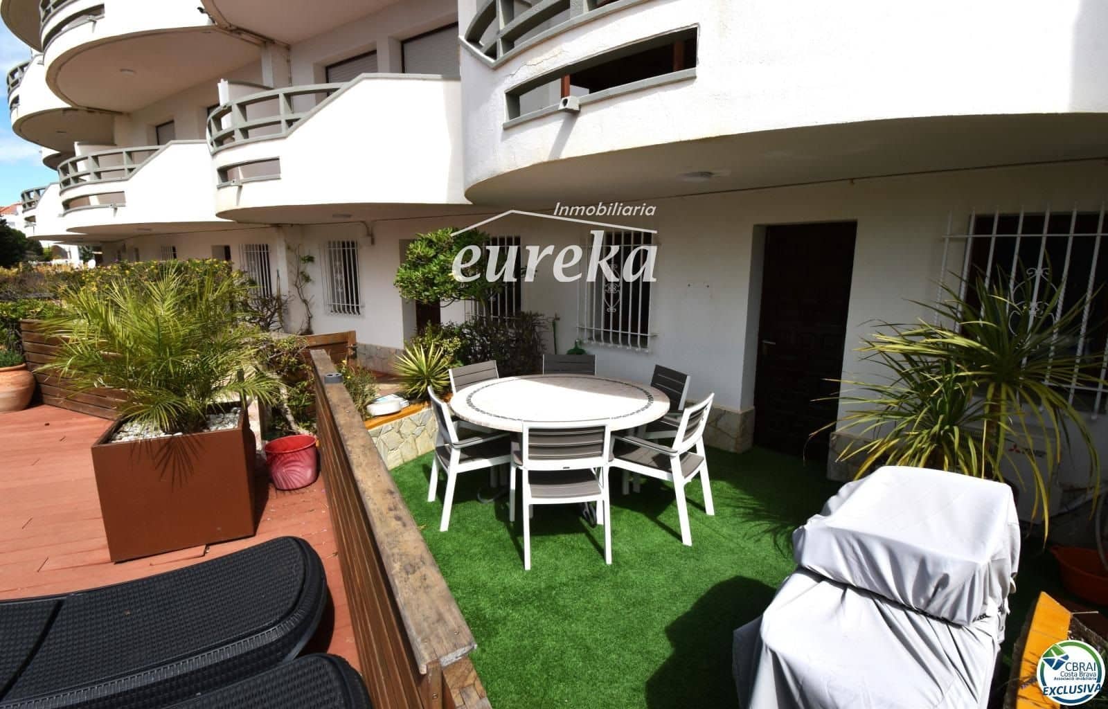 11 soveværelse Restaurant/Bar til salg i Empuriabrava med garage - € 4.860.000 (Ref: 9249067)