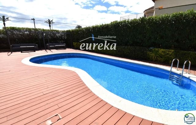 11 soveværelse Restaurant/Bar til salg i Empuriabrava, Castelló d'Empúries med garage - € 4.860.000 (Ref: 9249067)