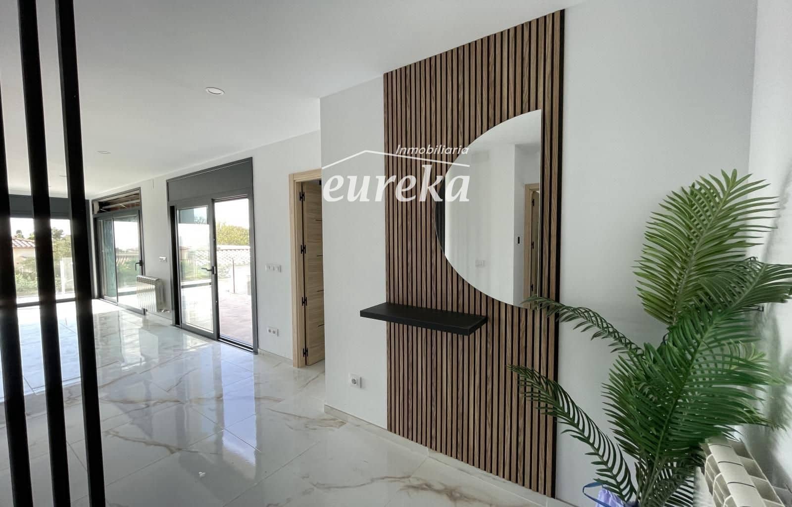 3 soverom Villa til salgs i El Mas Fumats med svømmebasseng garasje - € 679 000 (Ref: 9267544)