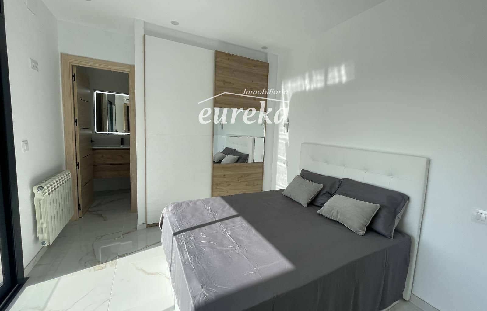 3 soverom Villa til salgs i El Mas Fumats med svømmebasseng garasje - € 679 000 (Ref: 9267544)