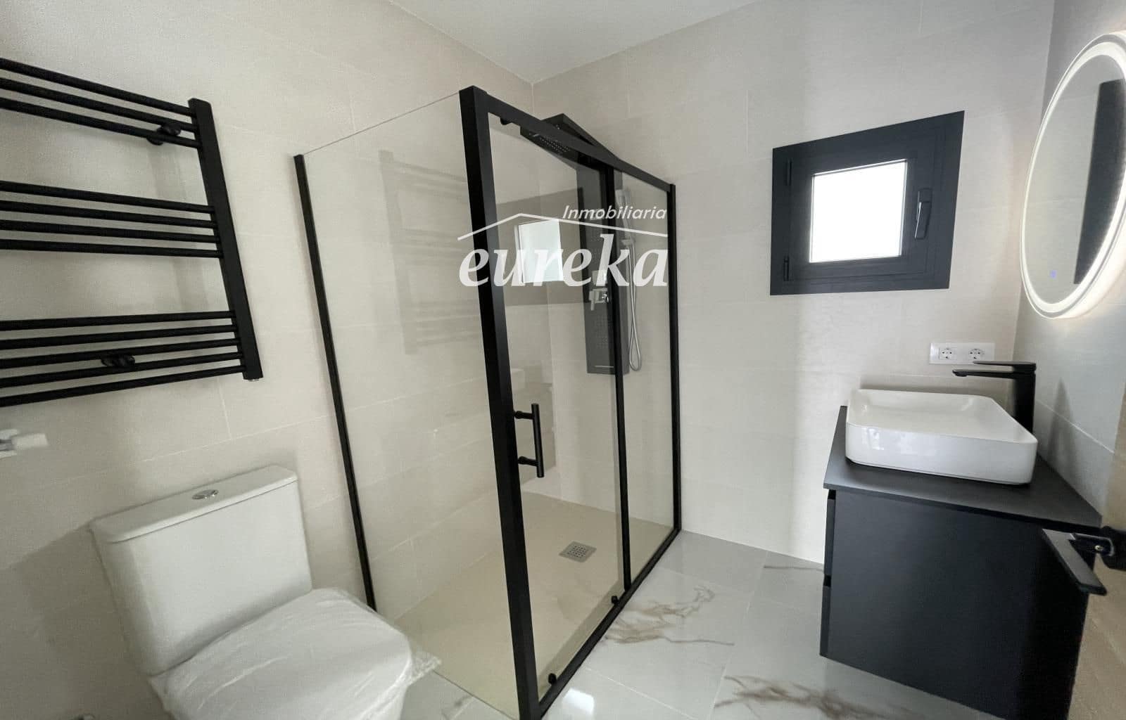 3 soverom Villa til salgs i El Mas Fumats med svømmebasseng garasje - € 679 000 (Ref: 9267544)