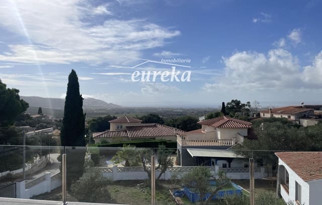 3 soverom Villa til salgs i El Mas Fumats, Roses med svømmebasseng garasje - € 679 000 (Ref: 9267544)