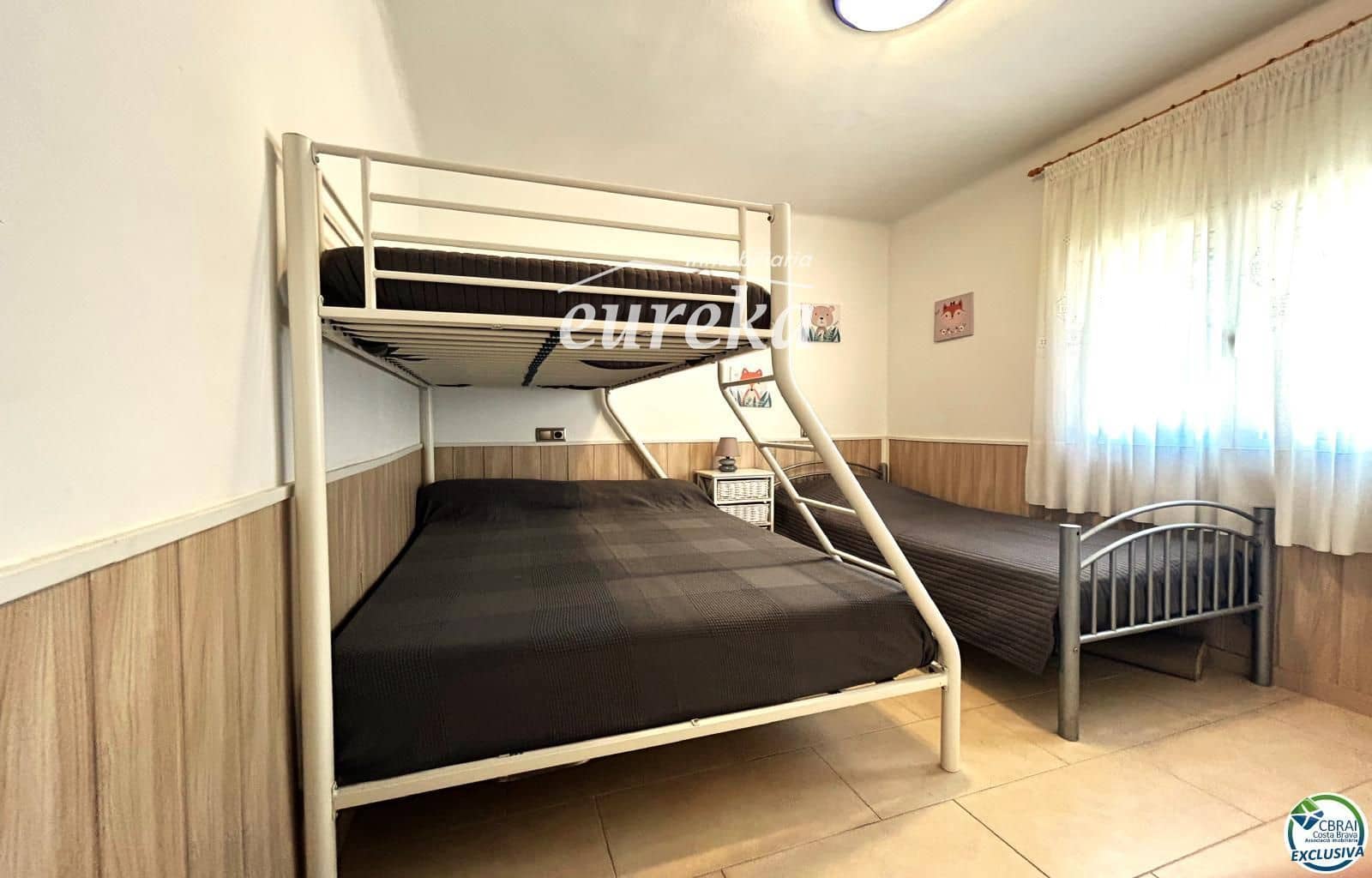 3 chambre Appartement à vendre à Llanca avec garage - 320 000 € (Ref: 9410025)