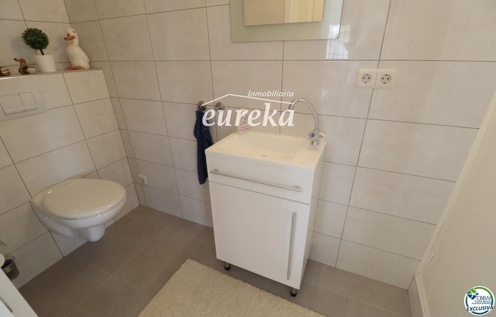 2 bedroom Villa for sale in Roses with garage - € 350,000 (Ref: 9502978)