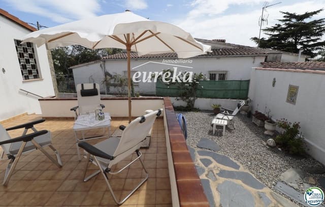 2 slaapkamer Villa te koop in Roses met garage - € 350.000 (Ref: 9502978)