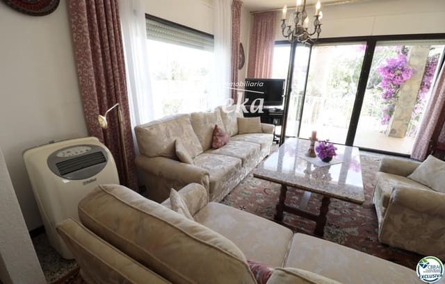 2 slaapkamer Villa te koop in Roses met garage - € 350.000 (Ref: 9502978)