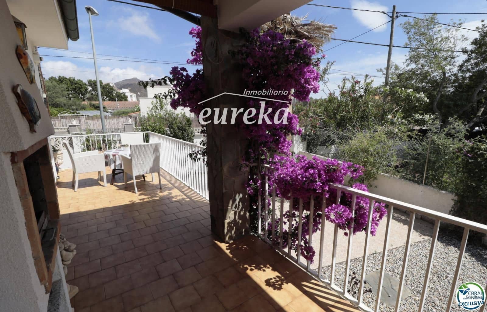 2 bedroom Villa for sale in Roses with garage - € 350,000 (Ref: 9502978)