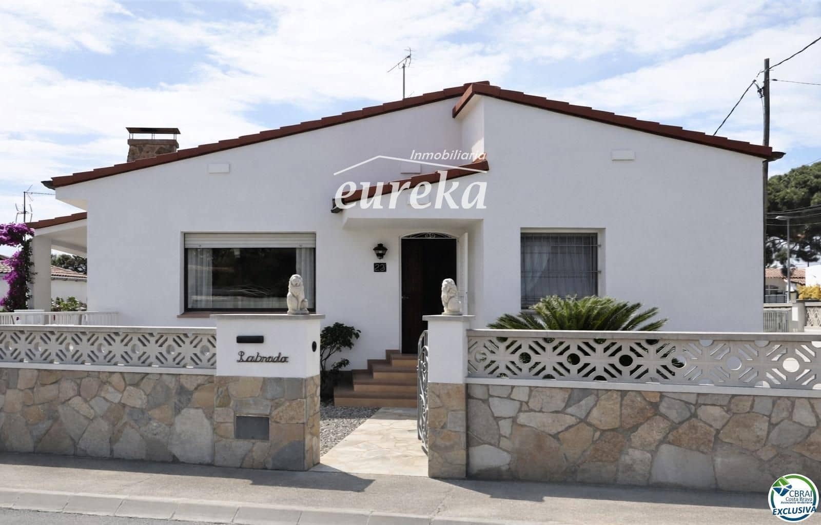 2 sovrum Villa till salu i Roses med garage - 350 000 € (Ref: 9502978)