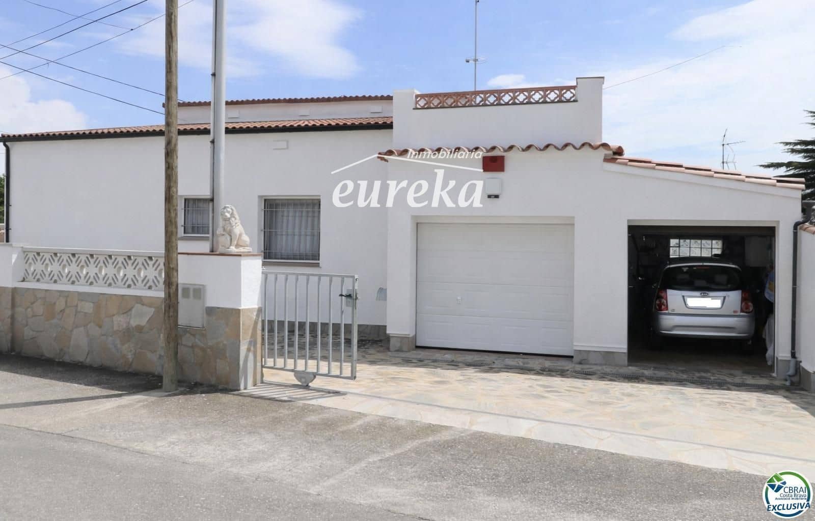 2 sovrum Villa till salu i Roses med garage - 350 000 € (Ref: 9502978)