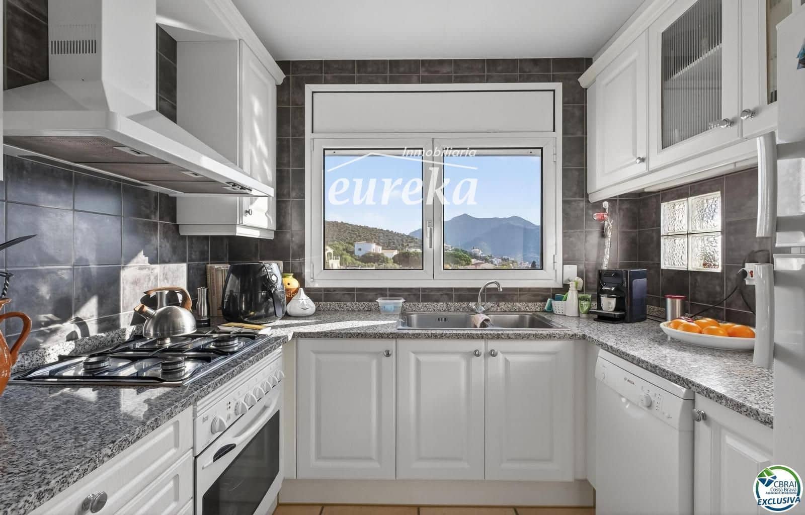 3 bedroom Villa for sale in El Mas Fumats with garage - € 375,000 (Ref: 9506357)