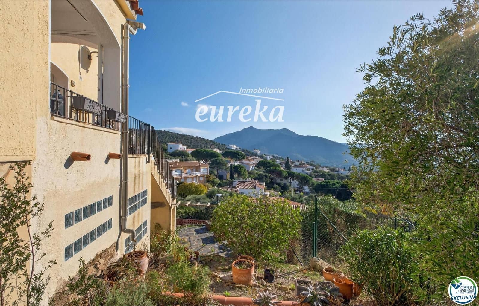 3 bedroom Villa for sale in El Mas Fumats with garage - € 375,000 (Ref: 9506357)