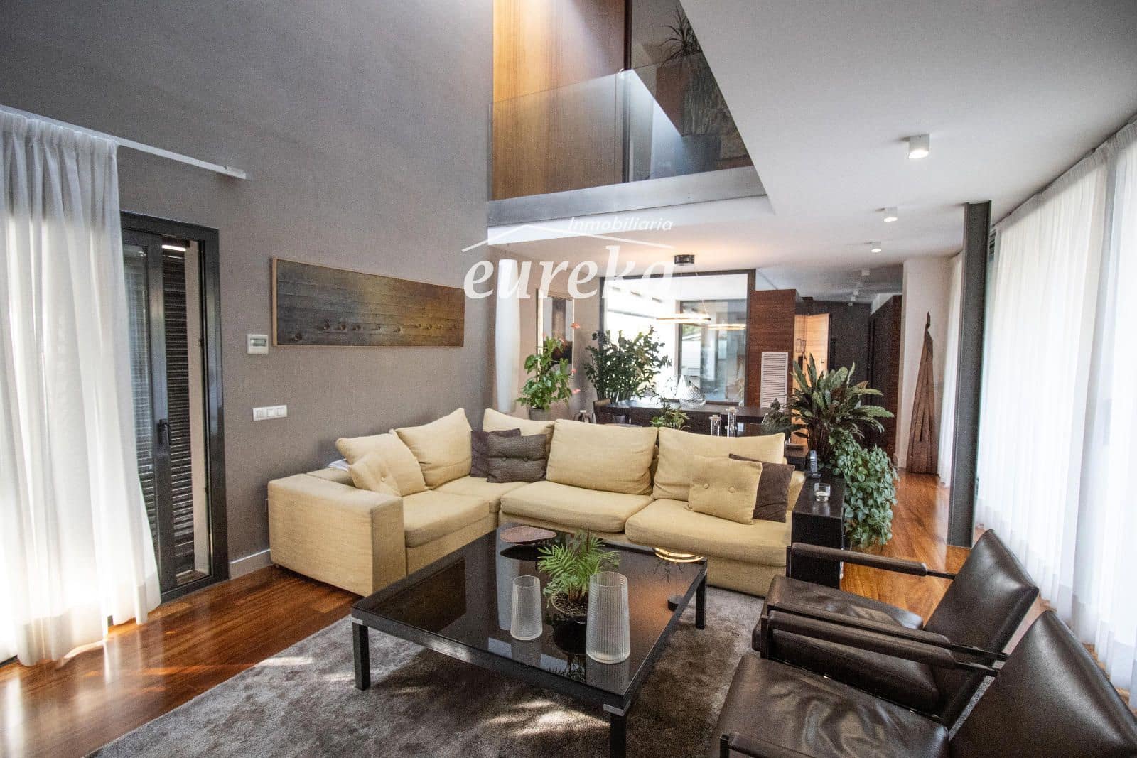 4 bedroom Townhouse for sale in Roses with pool garage - € 950,000 (Ref: 9559070)