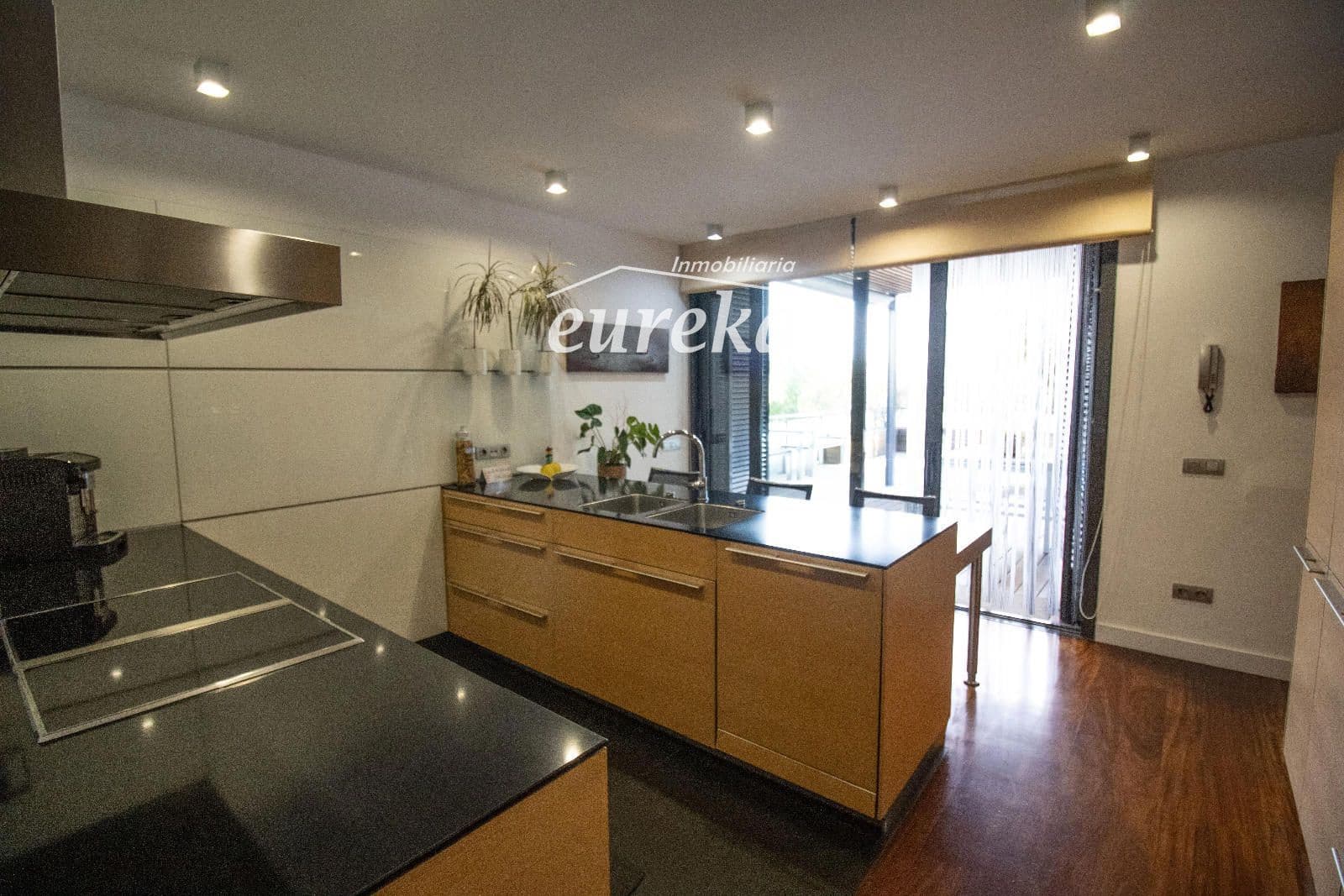 4 bedroom Townhouse for sale in Roses with pool garage - € 950,000 (Ref: 9559070)