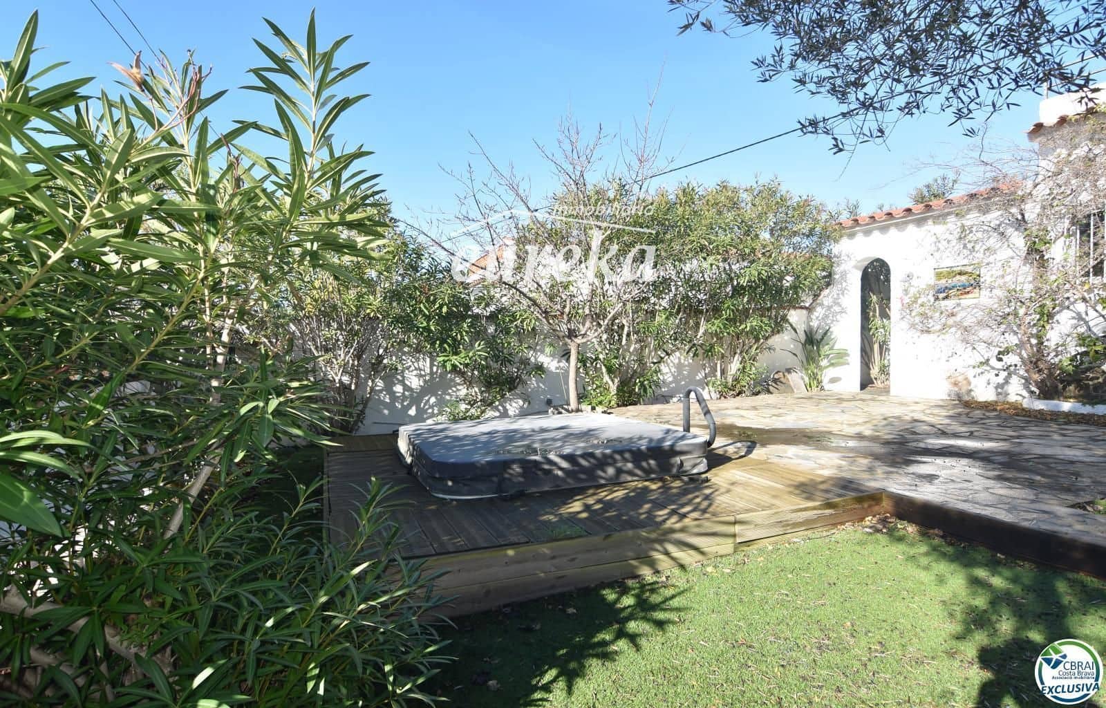 3 slaapkamer Villa te koop in Roses - € 395.000 (Ref: 9569311)