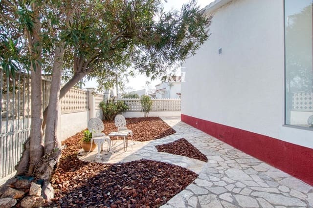 2 Zimmer Villa zu verkaufen in Empuriabrava, Castelló d'Empúries - 339.000 € (Ref: 9622765)