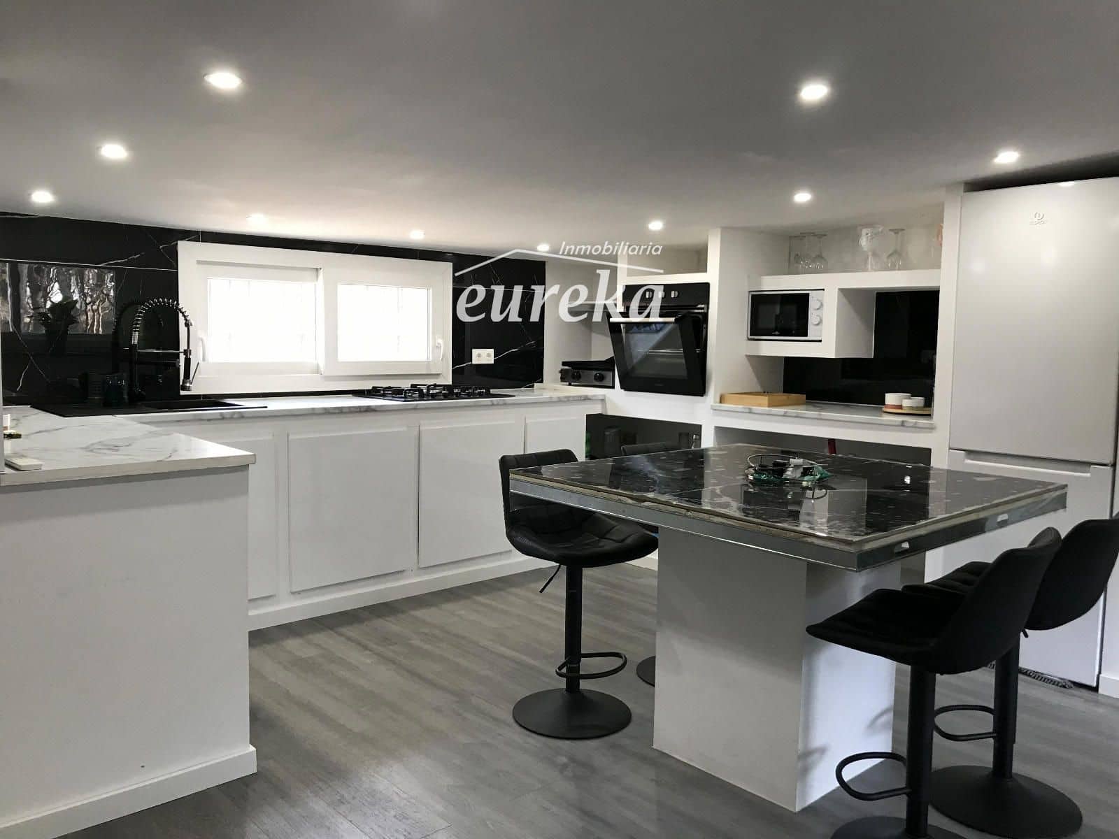 Commerciale in vendita in Roses - 160.000 € (Rif: 9630618)